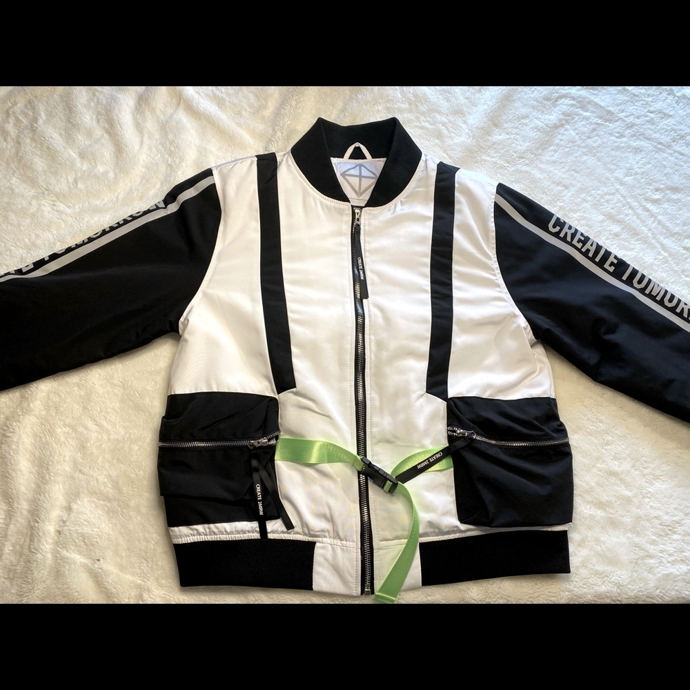 Create 2MRW- 3D Multi Pocket Jacket